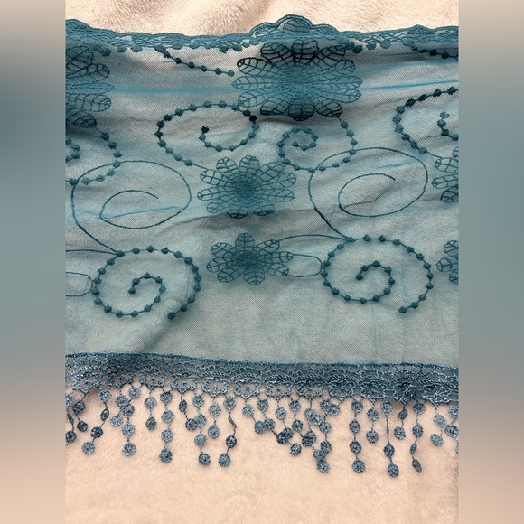 Embroidered Stole - Turquoise - Picture 7 of 11